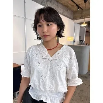 夏はバッサリ＆ゆるパーマで決まり！お洒落度アップのイメチェンヘア
